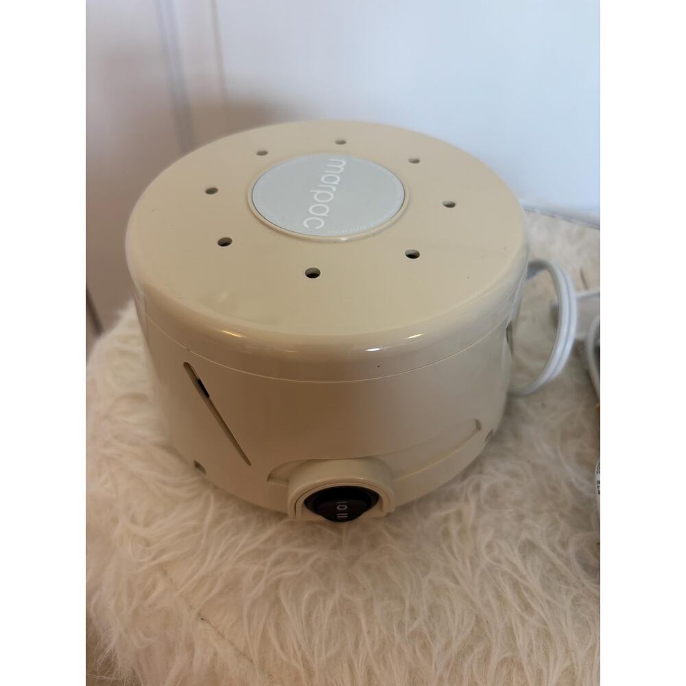 Marpac Dohm classic sound machine.